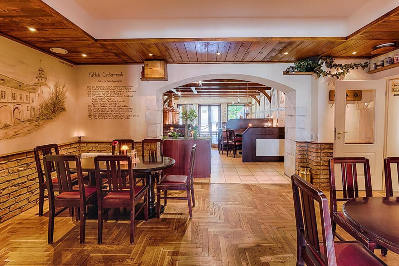 Hotel Am Markt & Brauhaus Stadtkrug Ueckermünde Eksteriør billede