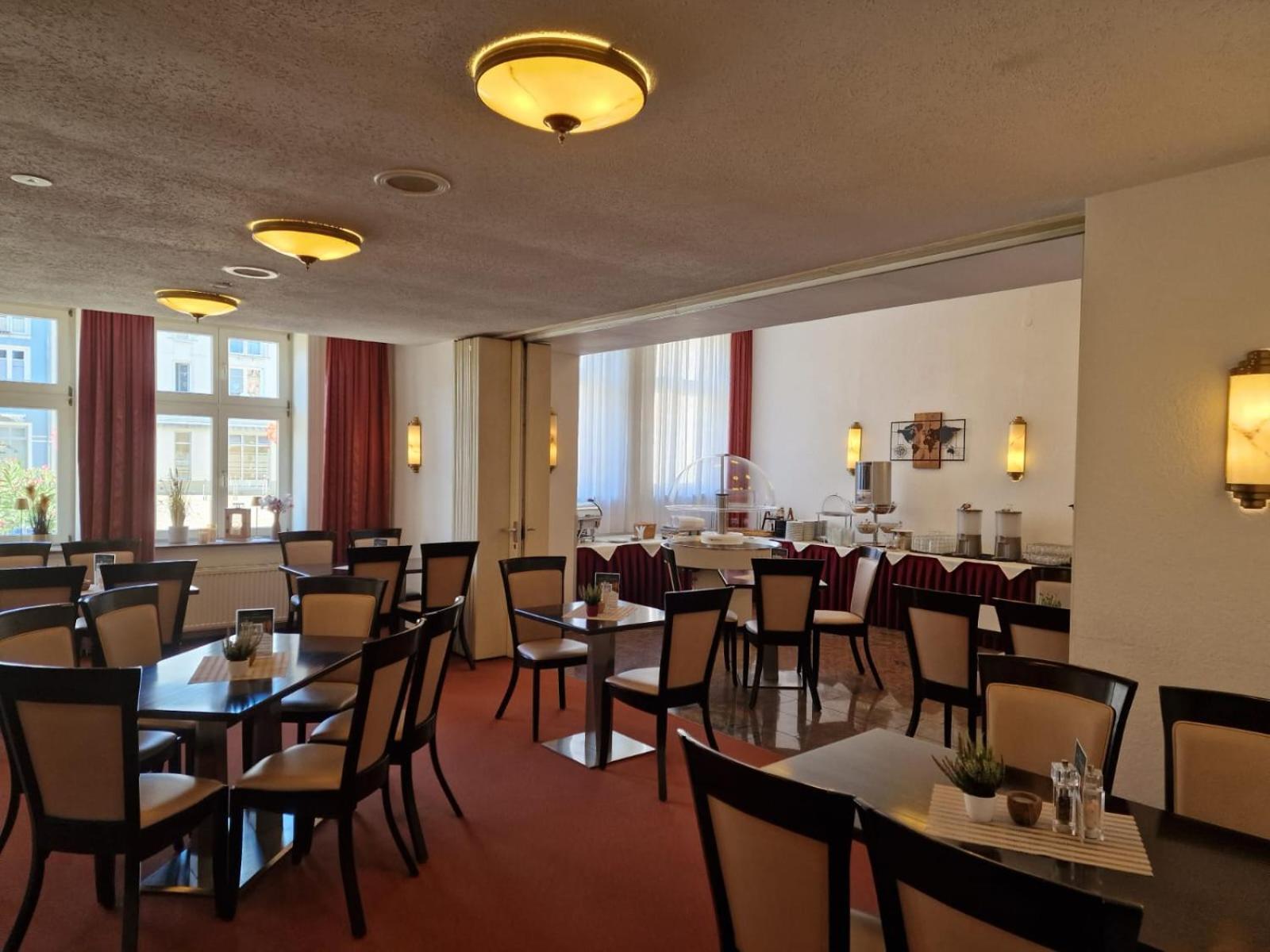 Hotel Am Markt & Brauhaus Stadtkrug Ueckermünde Eksteriør billede